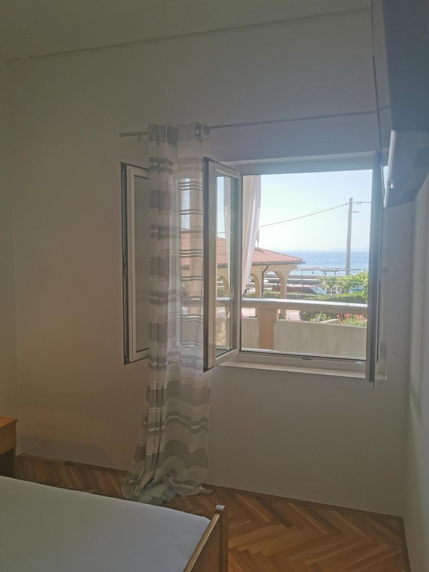 Apartments By The Sea Jakisnica, Pag - 21384 Lun  Zimmer foto